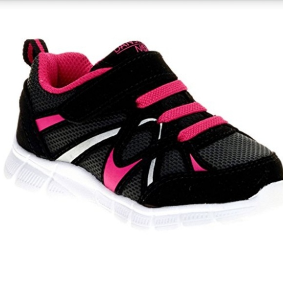 danskin running shoes